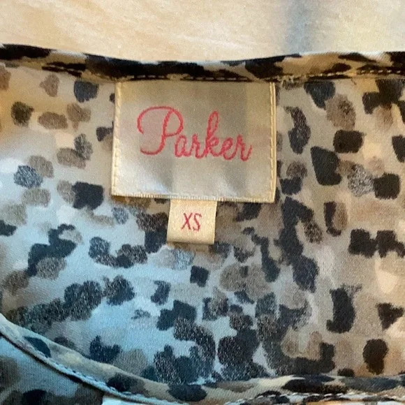 Parker Animal Print Silk Blouse XS - Picture 4 of 8